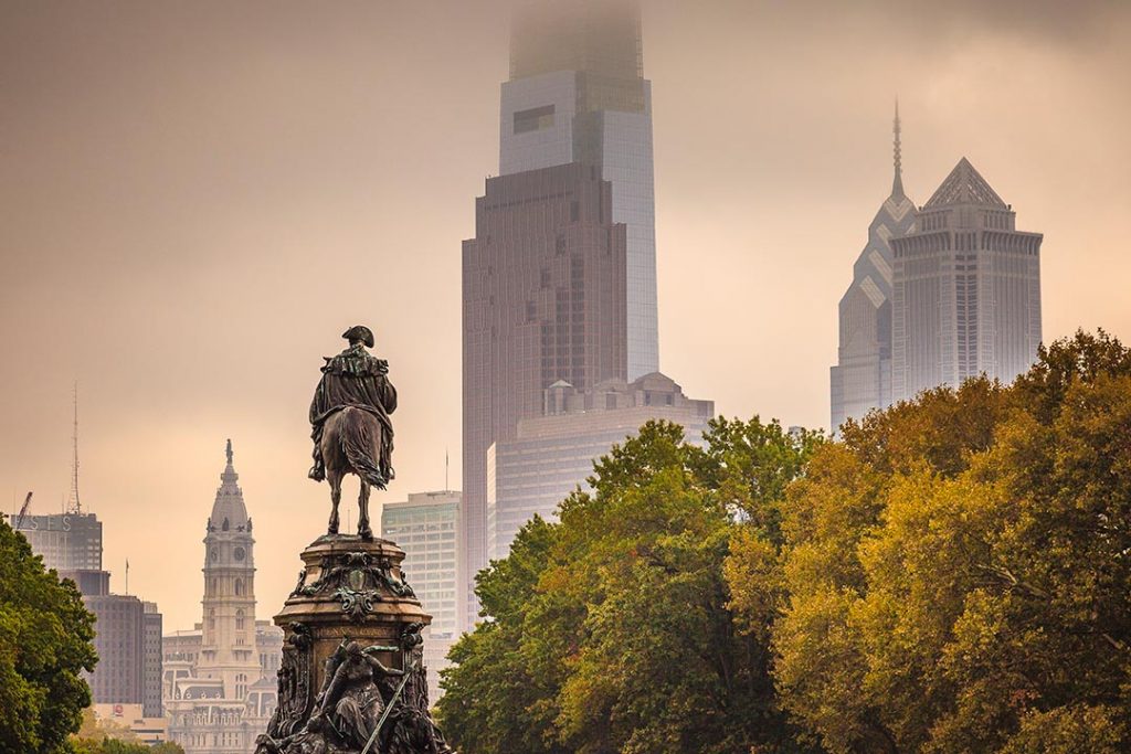 Philadelphia skyline in Fall